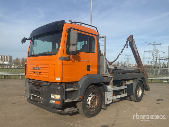 2007 MAN TGA18.360 4x2 Skip Loader Truck :Misc. Truck - Camion multibenne: photos 2 2007 MAN TGA18.360 4x2 Skip Loader Truck :Misc. Truck - Camion multibenne: photos 2