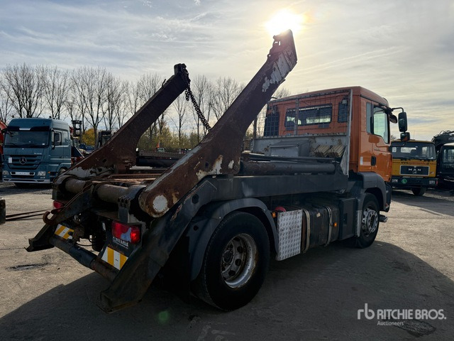 2007 MAN TGA18.360 4x2 Skip Loader Truck :Misc. Truck - Camion multibenne: photos 3 2007 MAN TGA18.360 4x2 Skip Loader Truck :Misc. Truck - Camion multibenne: photos 3