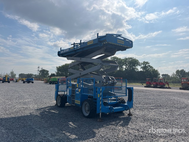 2008 Genie GS-3390 Diesel Scissor Lift - Nacelle ciseaux: photos 4 2008 Genie GS-3390 Diesel Scissor Lift - Nacelle ciseaux: photos 4