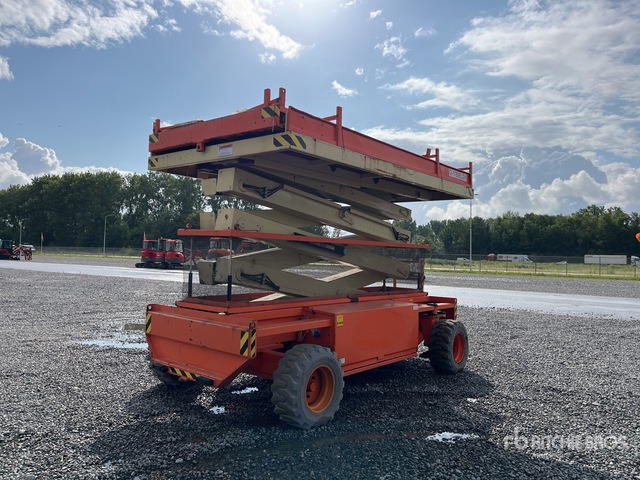 2010 Holland Lift MONOSTAR Q-135EL24 Electric Scissor Lift - Nacelle ciseaux: photos 1 2010 Holland Lift MONOSTAR Q-135EL24 Electric Scissor Lift - Nacelle ciseaux: photos 1