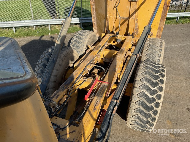 2012 Cat 725 Articulated Dump Truck - Tombereau articulé: photos 5 2012 Cat 725 Articulated Dump Truck - Tombereau articulé: photos 5
