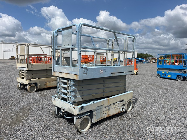 2015 Genie GS-3246 Electric Scissor Lift - Nacelle ciseaux: photos 1 2015 Genie GS-3246 Electric Scissor Lift - Nacelle ciseaux: photos 1
