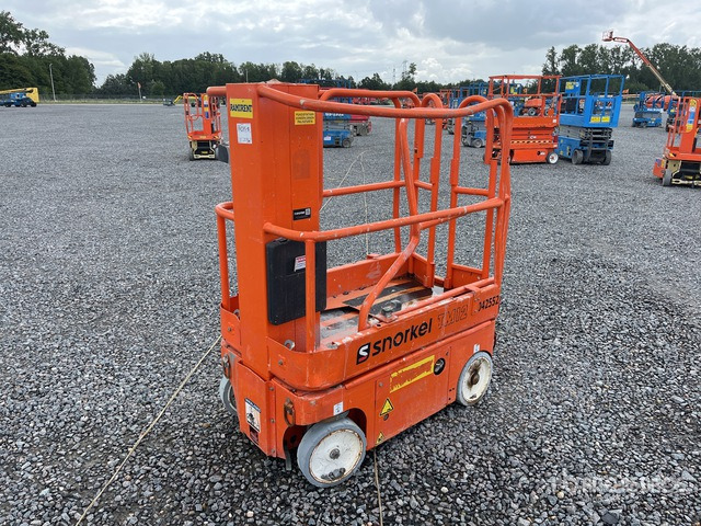 2018 Snorkel TM12 Vertical Mast Lift - Nacelle à mât vertical: photos 1 2018 Snorkel TM12 Vertical Mast Lift - Nacelle à mât vertical: photos 1