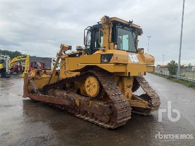 CAT D6T XL - Bulldozer: photos 2 CAT D6T XL - Bulldozer: photos 2