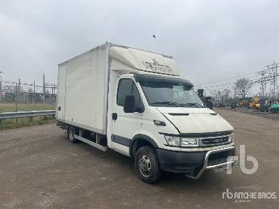 IVECO DAILY 40C17 4x2 - Camion fourgon: photos 4 IVECO DAILY 40C17 4x2 - Camion fourgon: photos 4
