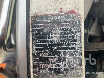 IVECO DAILY 40C17 4x2 - Camion fourgon: photos 5 IVECO DAILY 40C17 4x2 - Camion fourgon: photos 5