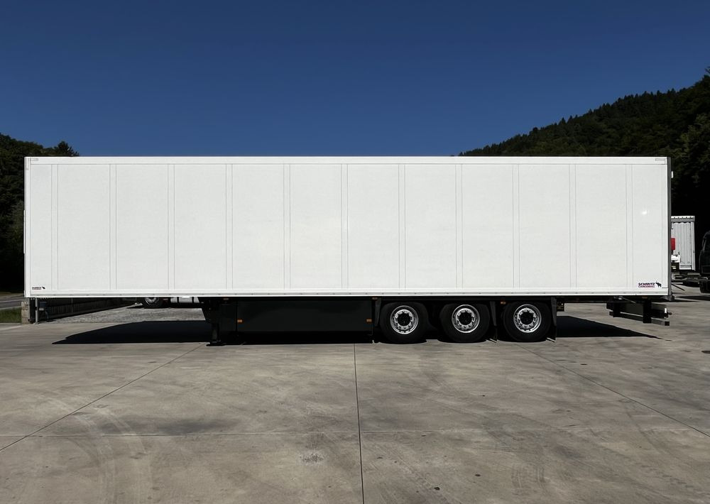 Schmitz Cargobull Chłodnia // 2010 Rok // 2 osie podnoszone // Doppelstock // Kosz paletowy // - Semi-remorque frigorifique: photos 5 Schmitz Cargobull Chłodnia // 2010 Rok // 2 osie podnoszone // Doppelstock // Kosz paletowy // - Semi-remorque frigorifique: photos 5