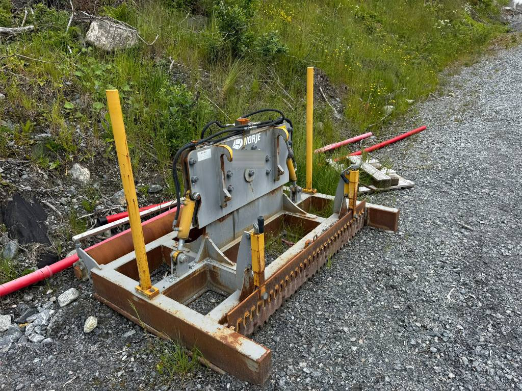 Norje Justeringsbalk - Accessoire pour Engins de chantier: photos 4 Norje Justeringsbalk - Accessoire pour Engins de chantier: photos 4