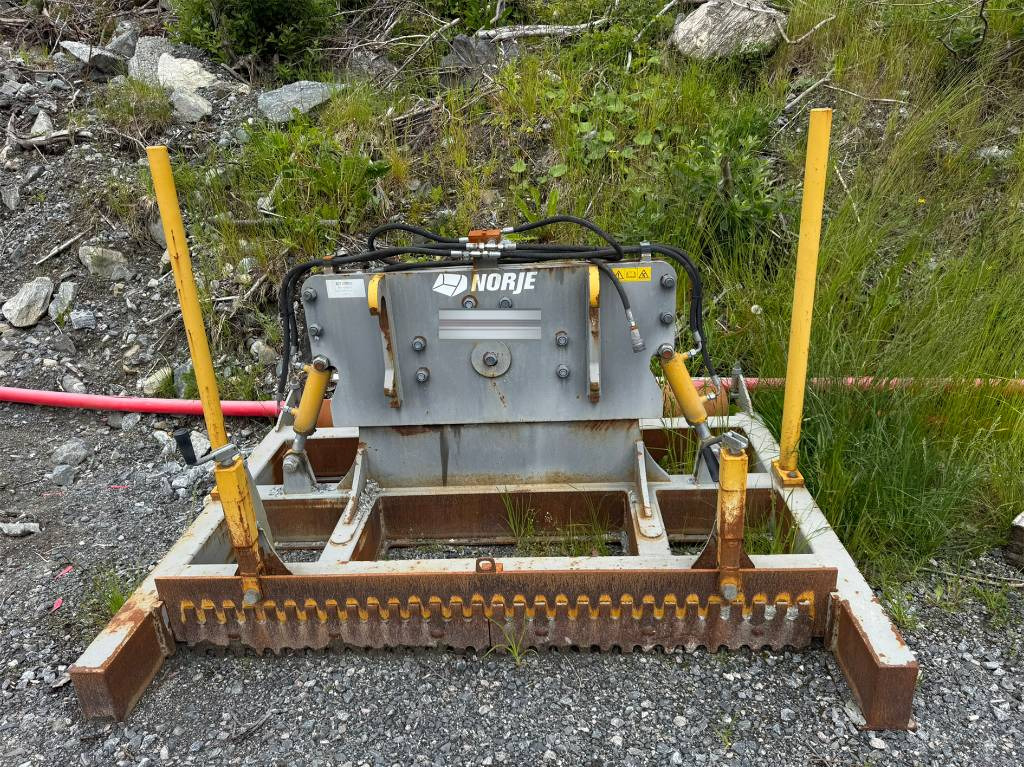 Norje Justeringsbalk - Accessoire pour Engins de chantier: photos 3 Norje Justeringsbalk - Accessoire pour Engins de chantier: photos 3