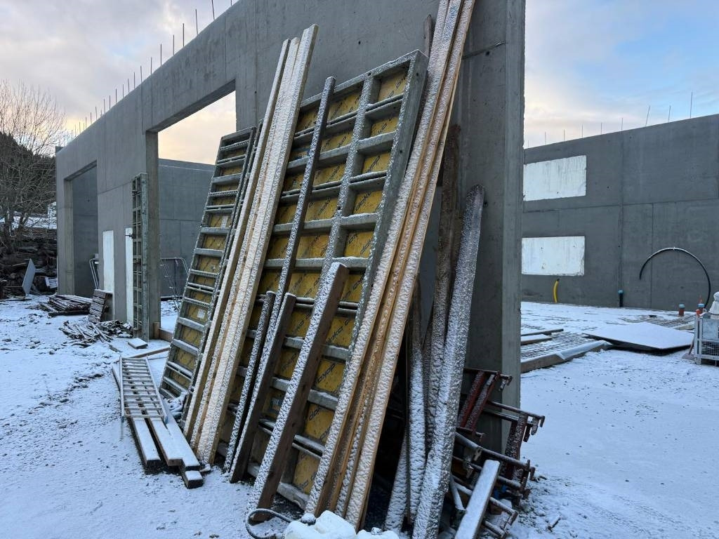 Annet DOKA Formwork complete system - Matériel de béton: photos 2 Annet DOKA Formwork complete system - Matériel de béton: photos 2