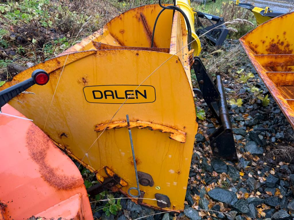 Dalen 2034 Spreder - Epandeur de sable: photos 3 Dalen 2034 Spreder - Epandeur de sable: photos 3