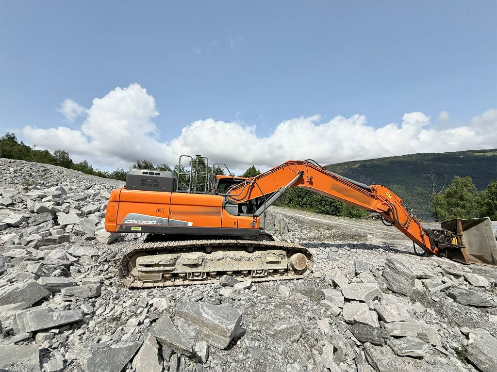 Pelle sur chenille Doosan DX 300 LC-5: photos 9 Pelle sur chenille Doosan DX 300 LC-5: photos 9