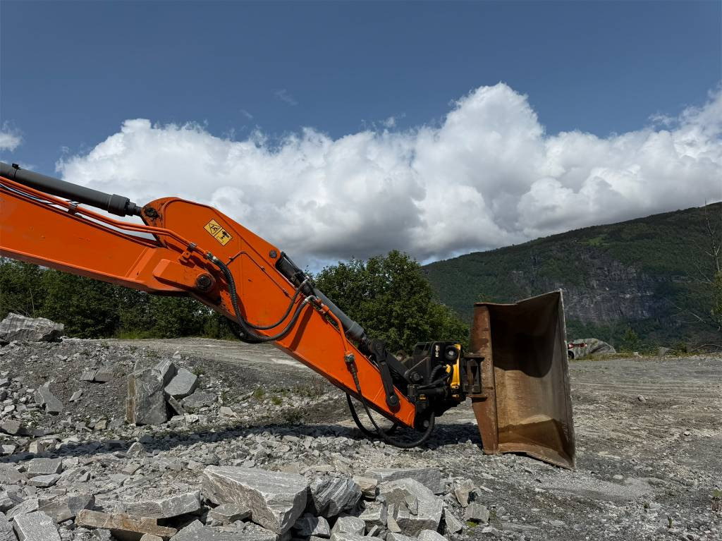 Pelle sur chenille Doosan DX 300 LC-5: photos 10 Pelle sur chenille Doosan DX 300 LC-5: photos 10
