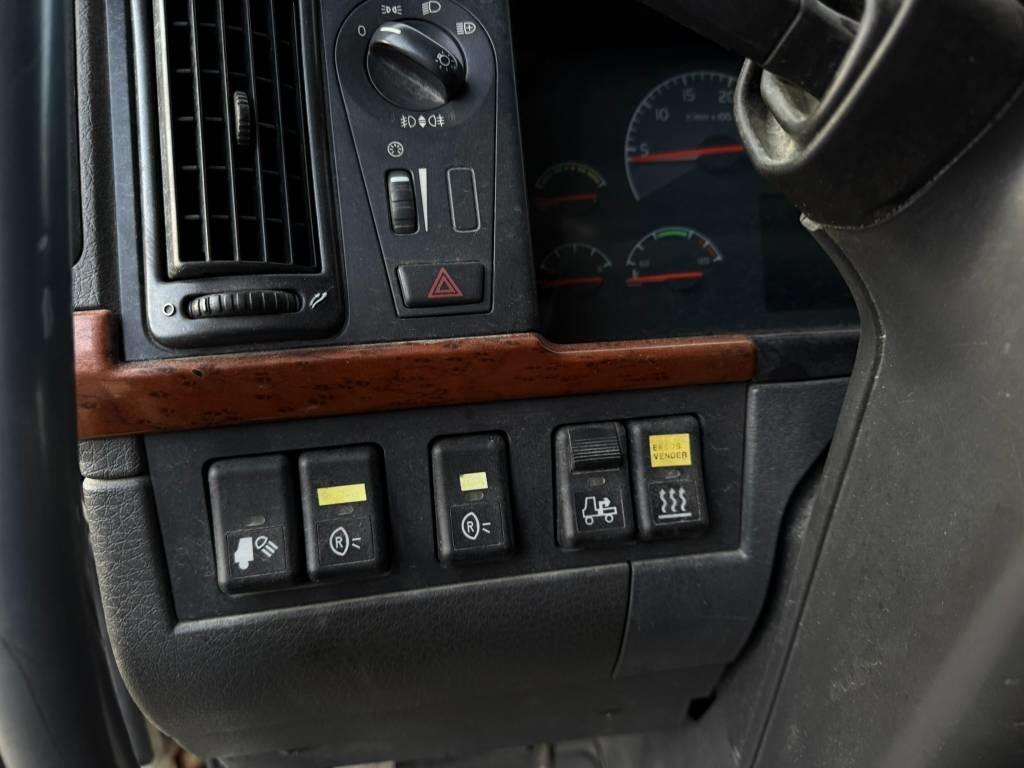 Camion benne Volvo FH 16 550 6x2: photos 30 Camion benne Volvo FH 16 550 6x2: photos 30