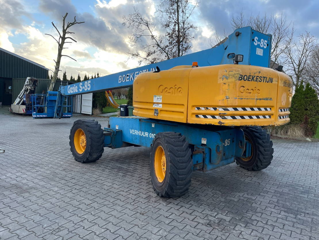 Genie S85 telescopic boomlift hoogwerker - Nacelle télescopique: photos 4 Genie S85 telescopic boomlift hoogwerker - Nacelle télescopique: photos 4