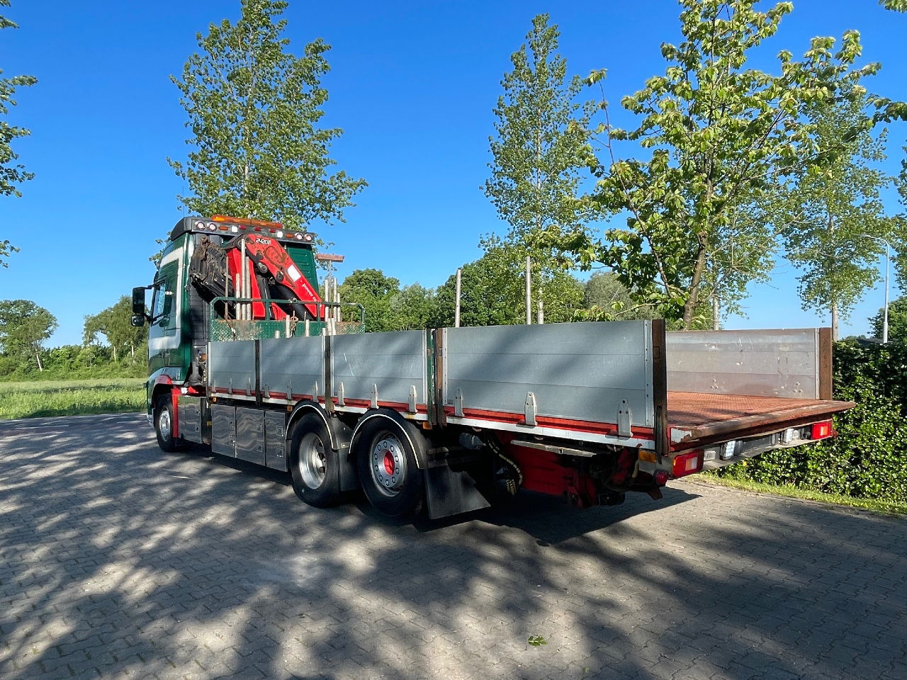 Volvo FH 13.500 HMF 2420 K5 crane, winch, and extendable deck - Camion grue: photos 5 Volvo FH 13.500 HMF 2420 K5 crane, winch, and extendable deck - Camion grue: photos 5