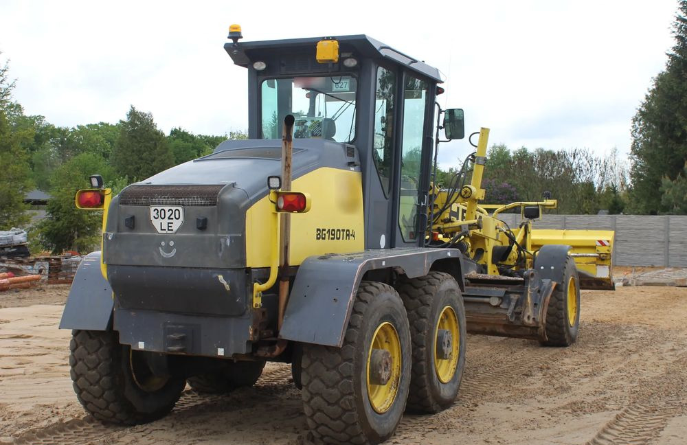 HBM BG 190 TA-4 - Niveleuse: photos 3 HBM BG 190 TA-4 - Niveleuse: photos 3