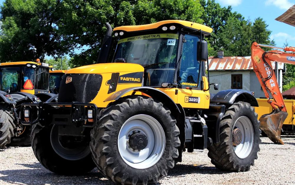 JCB Fastrac 3220 - Tracteur agricole: photos 1 JCB Fastrac 3220 - Tracteur agricole: photos 1