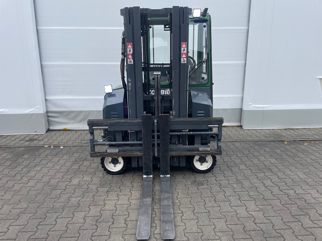 Combilift CBE 2500 - Chariot multidirectionnel: photos 3 Combilift CBE 2500 - Chariot multidirectionnel: photos 3