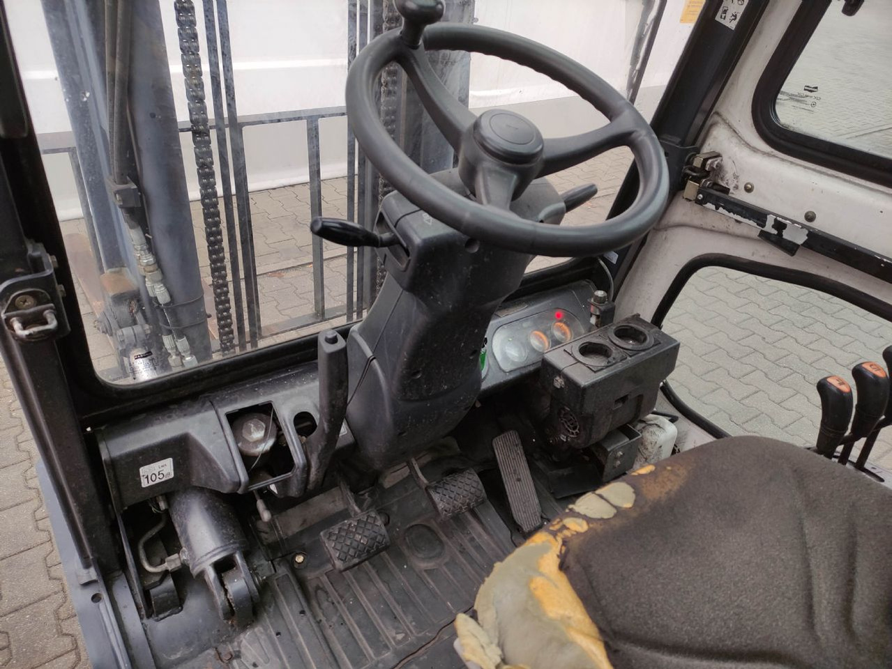 Doosan D25S-5 - Chariot élévateur diesel: photos 5 Doosan D25S-5 - Chariot élévateur diesel: photos 5