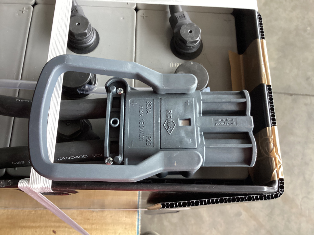 Eternity 80V 6 PZS 750 (NEU) - Accumulateur: photos 3 Eternity 80V 6 PZS 750 (NEU) - Accumulateur: photos 3