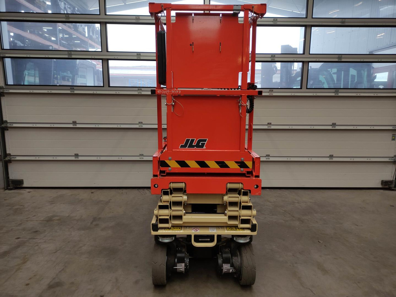 JLG 1930 ES - Nacelle ciseaux: photos 4 JLG 1930 ES - Nacelle ciseaux: photos 4