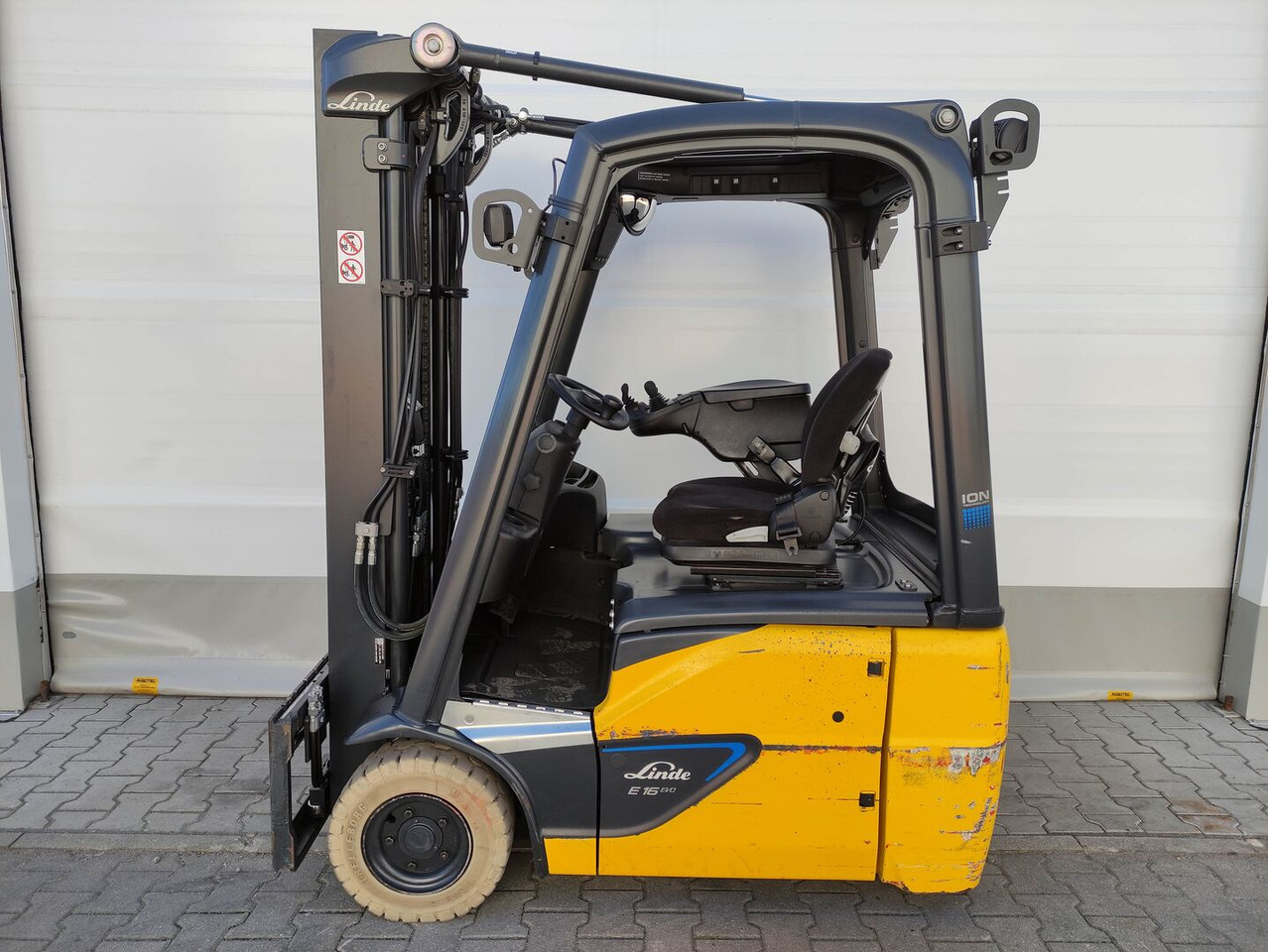 Linde E16C-02-386 EVO - Chariot élévateur électrique: photos 1 Linde E16C-02-386 EVO - Chariot élévateur électrique: photos 1