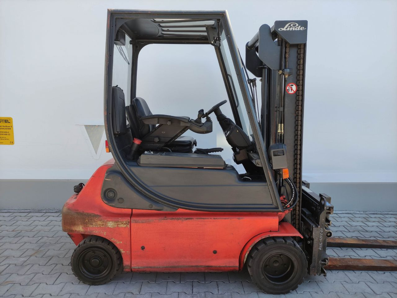 Linde E20P-02-335 - Chariot élévateur électrique: photos 2 Linde E20P-02-335 - Chariot élévateur électrique: photos 2