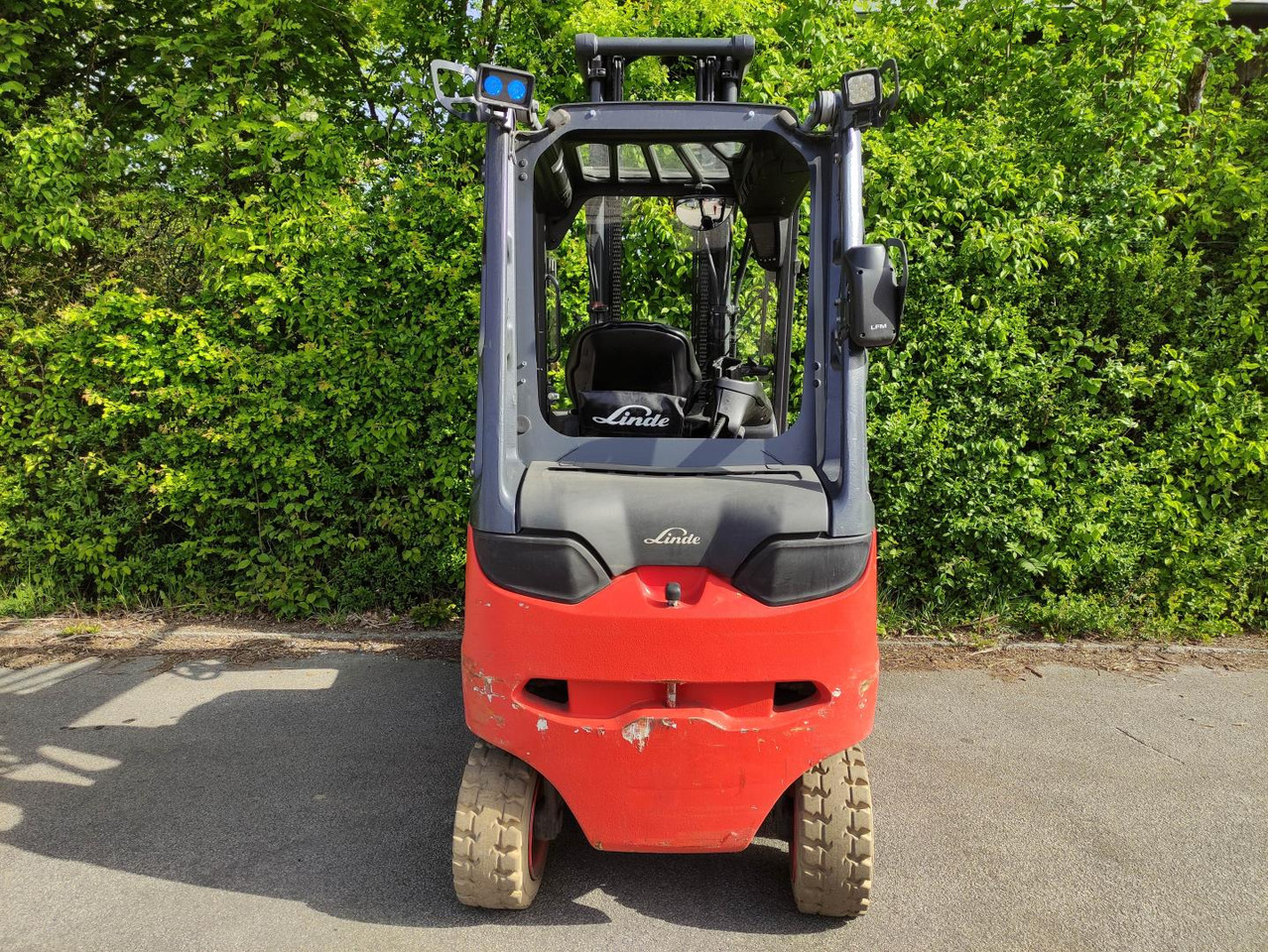 Linde E30HL-01/600-387 - Chariot élévateur électrique: photos 4 Linde E30HL-01/600-387 - Chariot élévateur électrique: photos 4