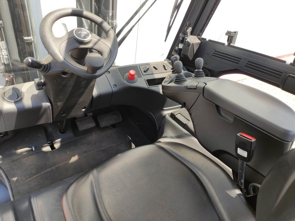 Linde E50HL-01-388 - Chariot élévateur électrique: photos 5 Linde E50HL-01-388 - Chariot élévateur électrique: photos 5