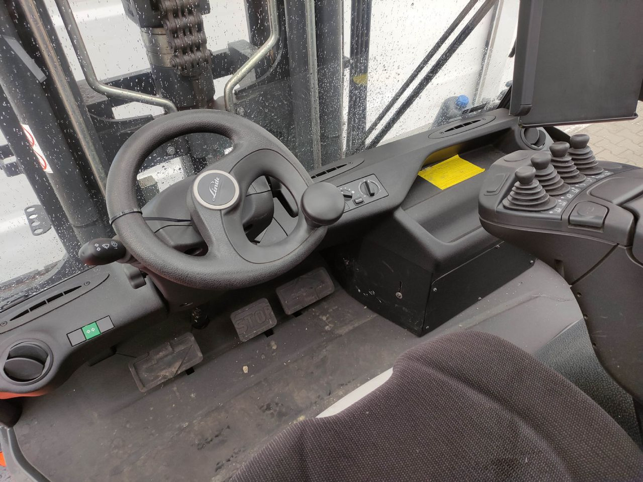 Linde H80D-03/900-396 EVO - Chariot élévateur diesel: photos 5 Linde H80D-03/900-396 EVO - Chariot élévateur diesel: photos 5