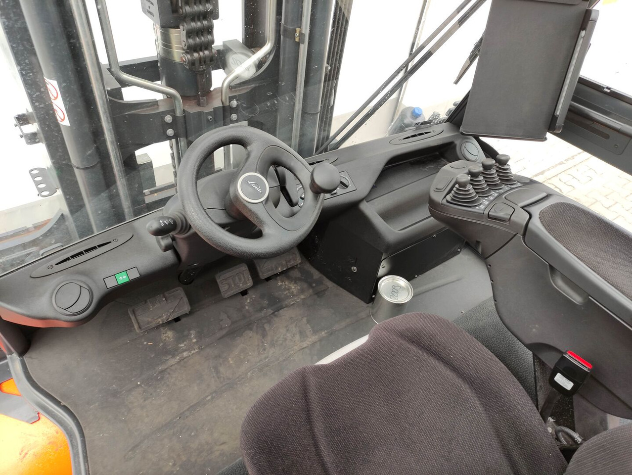 Linde H80D-03/900-396/EVO - Chariot élévateur diesel: photos 5 Linde H80D-03/900-396/EVO - Chariot élévateur diesel: photos 5