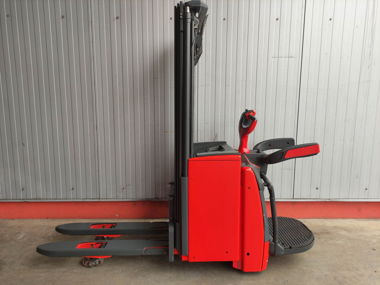 Linde L14 APi (LACK NEU) - Gerbeur: photos 1 Linde L14 APi (LACK NEU) - Gerbeur: photos 1