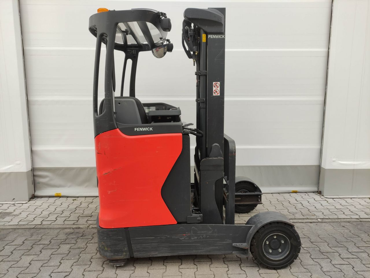 Linde R16G-01-1120 - Chariot à mât rétractable: photos 2 Linde R16G-01-1120 - Chariot à mât rétractable: photos 2