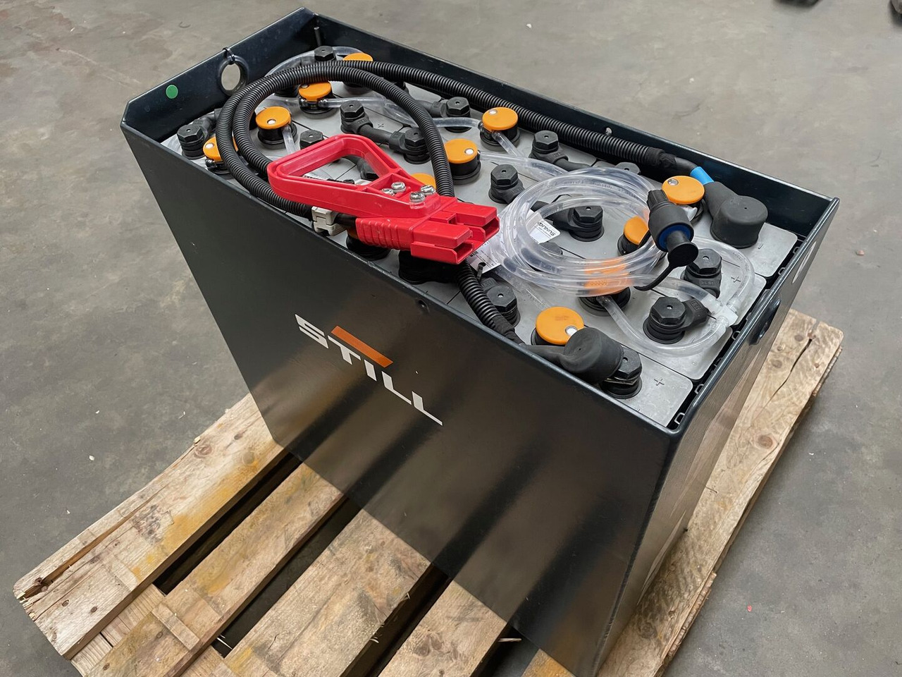 Sunlight I 24 Volt I 3 PzS 375 - Accumulateur pour Matériel de manutention: photos 1 Sunlight I 24 Volt I 3 PzS 375 - Accumulateur pour Matériel de manutention: photos 1