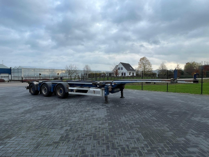 Renders ROC 16.27 CC X-STEERING, ALLE AANSLUITINGEN, APK. - Semi-remorque porte-conteneur/ Caisse mobile: photos 1 Renders ROC 16.27 CC X-STEERING, ALLE AANSLUITINGEN, APK. - Semi-remorque porte-conteneur/ Caisse mobile: photos 1