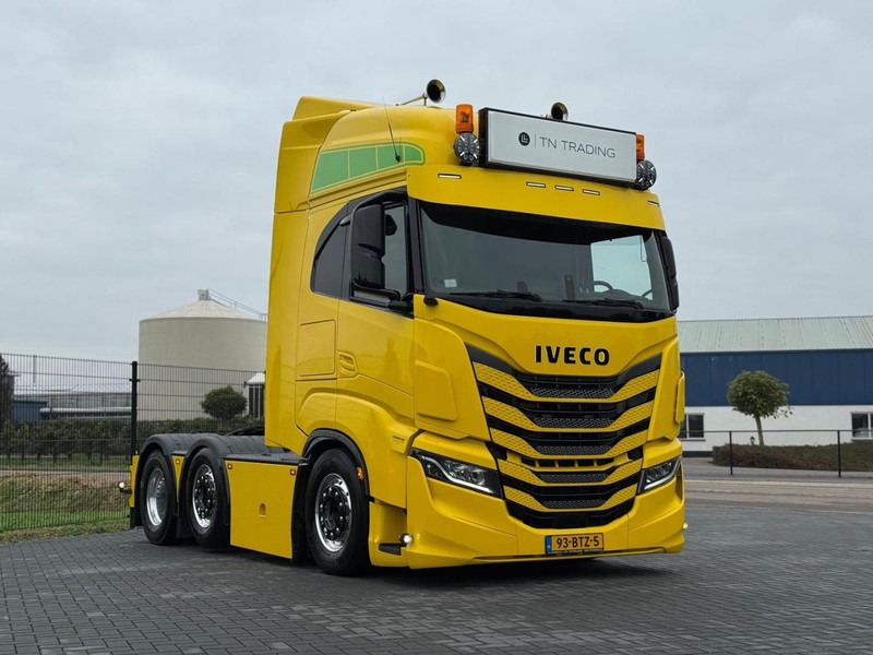 Iveco AS440STX/FP GESTUURDE VOORLOPER, ALCOA, LEATHER, SHOW, 480 PK. - Tracteur routier: photos 2 Iveco AS440STX/FP GESTUURDE VOORLOPER, ALCOA, LEATHER, SHOW, 480 PK. - Tracteur routier: photos 2