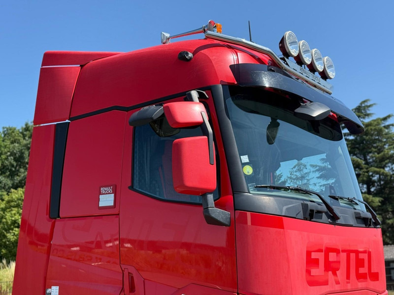 Renault T520 HIGH FULL SPOILER, PARK COOL, STEEL/AIR, 2 TANKS, 2 BEDS, FRIGO - Tracteur routier: photos 3 Renault T520 HIGH FULL SPOILER, PARK COOL, STEEL/AIR, 2 TANKS, 2 BEDS, FRIGO - Tracteur routier: photos 3