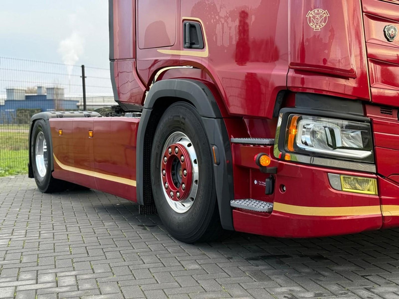 Scania R410 VOLLUCHT, 2 TANKS, LEER, ALCOA, SMART 2 TACHO, LEDER. - Tracteur routier: photos 3 Scania R410 VOLLUCHT, 2 TANKS, LEER, ALCOA, SMART 2 TACHO, LEDER. - Tracteur routier: photos 3