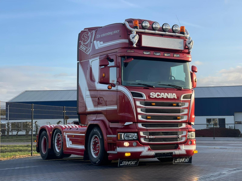 Scania R520 6X2/4, VOLLUCHT, SHOWTRUCK, LEER, RETARDER. - Tracteur routier: photos 1 Scania R520 6X2/4, VOLLUCHT, SHOWTRUCK, LEER, RETARDER. - Tracteur routier: photos 1