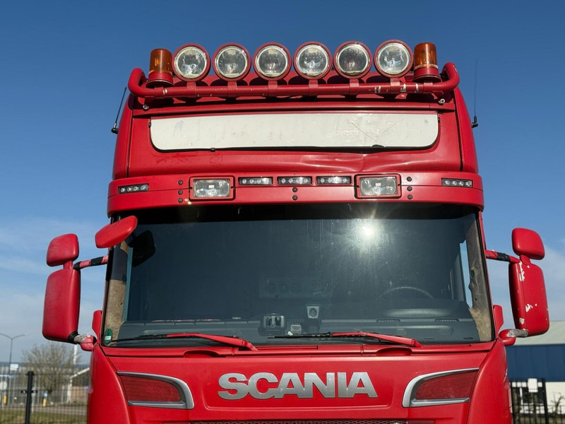 Scania R560 V8 RETARDER, FULL SPOILER, STEEL/AIR, LEATHER, 2 TANKS. - Tracteur routier: photos 3 Scania R560 V8 RETARDER, FULL SPOILER, STEEL/AIR, LEATHER, 2 TANKS. - Tracteur routier: photos 3