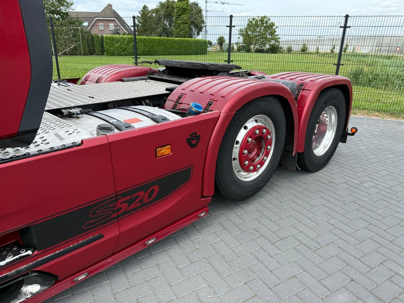 Scania S520 V8 NGS SHOWTRUCK, KLEP IN UITLAAT, 6X2/4, VOLLUCHT, RETARDER. - Tracteur routier: photos 4 Scania S520 V8 NGS SHOWTRUCK, KLEP IN UITLAAT, 6X2/4, VOLLUCHT, RETARDER. - Tracteur routier: photos 4