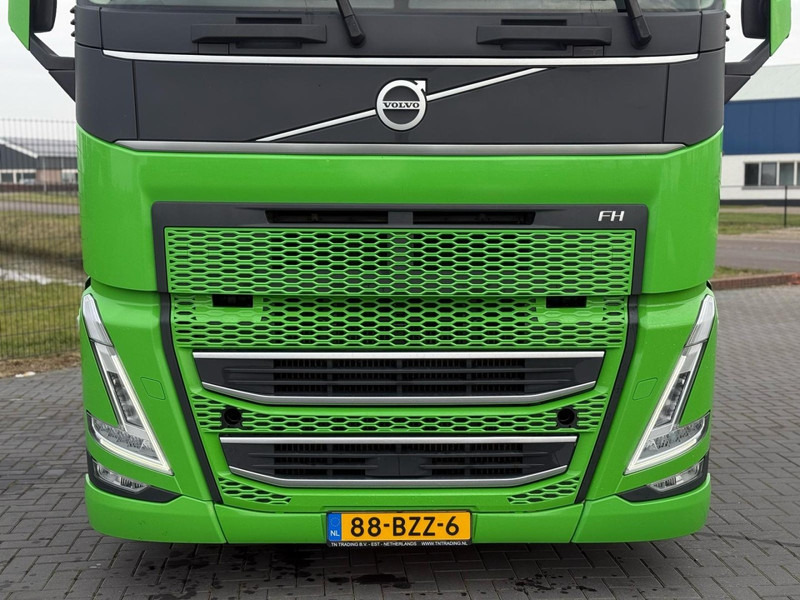 Volvo FH 13.460XL 6X2/4, HYDRAULIEK, TURBOCOMPOUND, I-SAVE, VOLLUCHT GEVEERD, LEDER, ALU. - Tracteur routier: photos 3 Volvo FH 13.460XL 6X2/4, HYDRAULIEK, TURBOCOMPOUND, I-SAVE, VOLLUCHT GEVEERD, LEDER, ALU. - Tracteur routier: photos 3