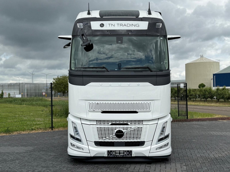 Volvo FH 13.460XL NEW, FULL AIR, ALCOA, HYDRAULIC, XL, FULL. - Tracteur routier: photos 3 Volvo FH 13.460XL NEW, FULL AIR, ALCOA, HYDRAULIC, XL, FULL. - Tracteur routier: photos 3