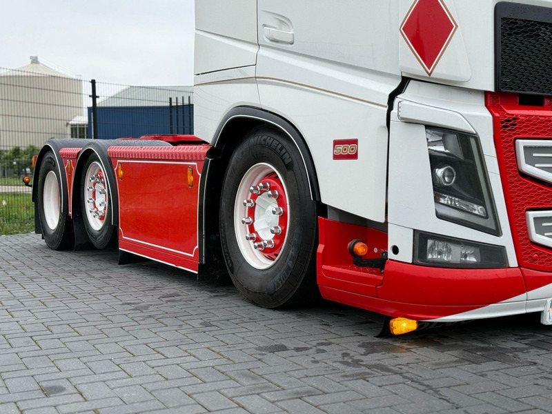 Volvo FH 13.500 SHOWTRUCK, VOLLUCHT, EURO 6, 6X2/4, PTO, SHOW INTERIEUR. - Tracteur routier: photos 5 Volvo FH 13.500 SHOWTRUCK, VOLLUCHT, EURO 6, 6X2/4, PTO, SHOW INTERIEUR. - Tracteur routier: photos 5
