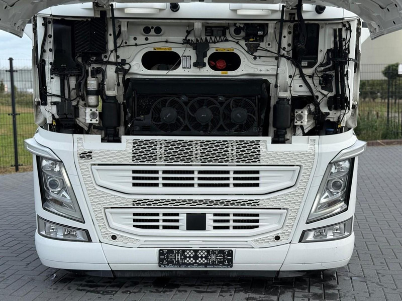 Volvo FH 13.500 VOLLUCHT, RETARDER, LEER, 2 TANKS, TOP AUTO. - Tracteur routier: photos 5 Volvo FH 13.500 VOLLUCHT, RETARDER, LEER, 2 TANKS, TOP AUTO. - Tracteur routier: photos 5