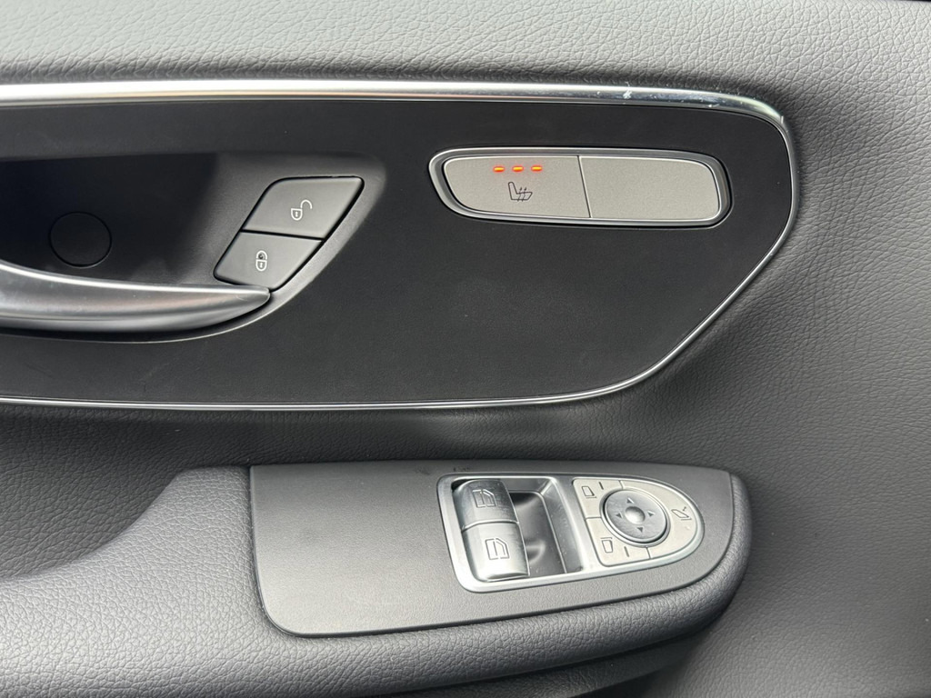 Mercedes-Benz V-Klasse-300d L3 Avantgarde AMG 360 Camera Burmester Groot scherm Adaptieve cruise - Utilitaire double cabine: photos 3 Mercedes-Benz V-Klasse-300d L3 Avantgarde AMG 360 Camera Burmester Groot scherm Adaptieve cruise - Utilitaire double cabine: photos 3