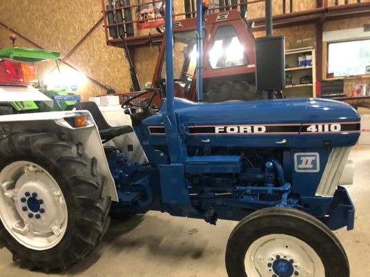 Ford 4110 tracteur à 15 000 € exo de tva - Tracteur agricole: photos 5 Ford 4110 tracteur à 15 000 € exo de tva - Tracteur agricole: photos 5