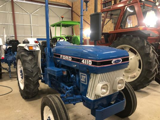 Ford 4110 tracteur à 15 000 € exo de tva - Tracteur agricole: photos 3 Ford 4110 tracteur à 15 000 € exo de tva - Tracteur agricole: photos 3