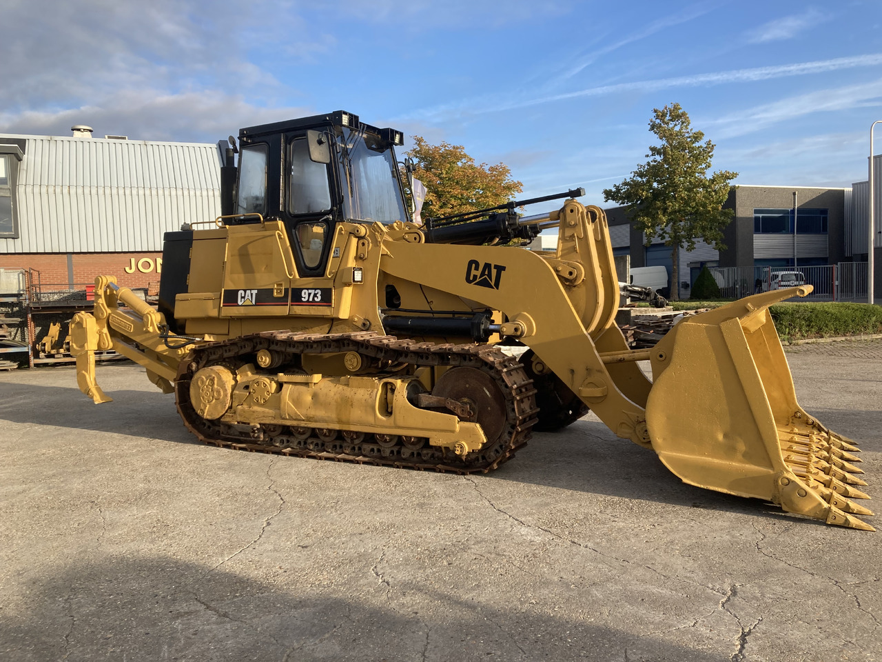CATERPILLAR 973 - Chargeuse sur chenilles: photos 4 CATERPILLAR 973 - Chargeuse sur chenilles: photos 4